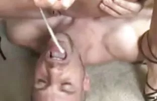 XXX Một lần nữa, không có quần lót, đó là một sự ô nhục!