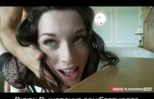 XXX Trelka tay việc thả và zucchini