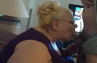 XXX Ngón tay TRẮNG